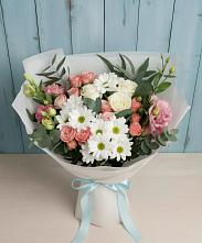 Букет цветов из:  Розы, Лизиантусы и Хризантемы в Губастово