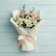 Букет цветов из:  Альстромерии в Губастово