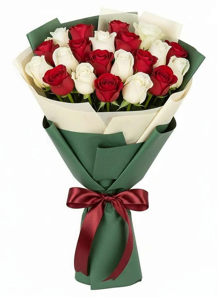 Букет Микс из красных и белых роз в Губастово