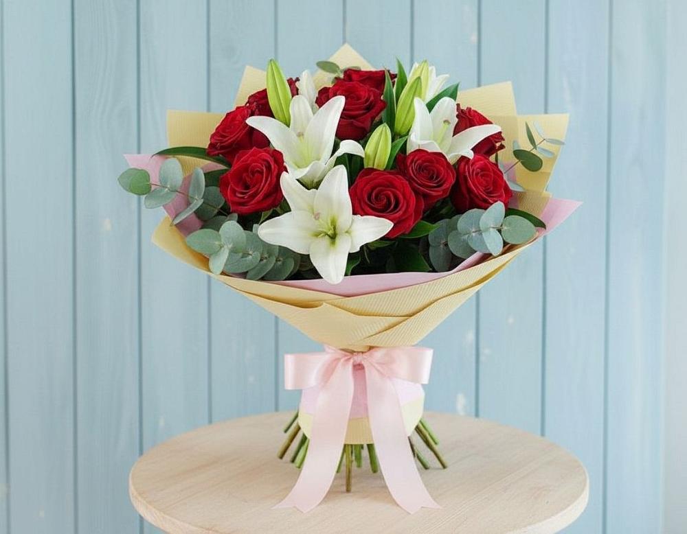 Букет цветов из: Лилии и Розы в Губастово