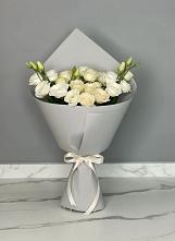 Букет цветов из:  Розы и Лизиантусы #REPLACE_PRED# Губастово